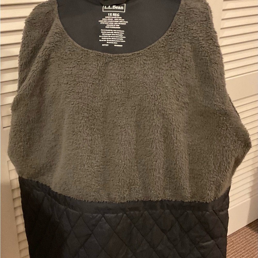 L.L. Bean Black Warm Warmer Jacket - Picture 10 of 12